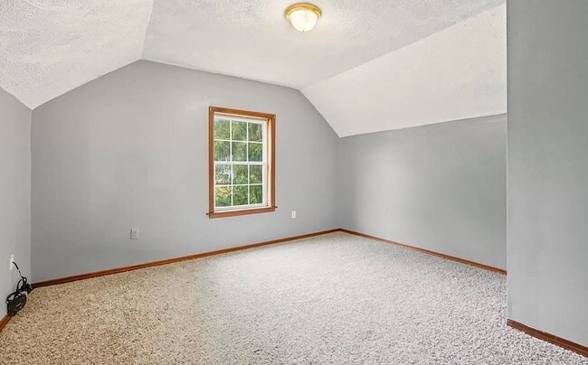 Building Photo - Bulkley