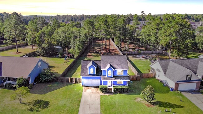 Building Photo - 174 Falling Leaf Dr