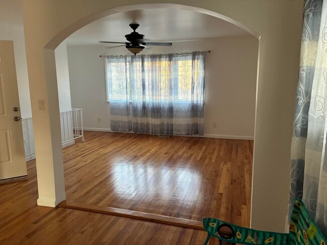 Building Photo - 4803 Aschoff Pl