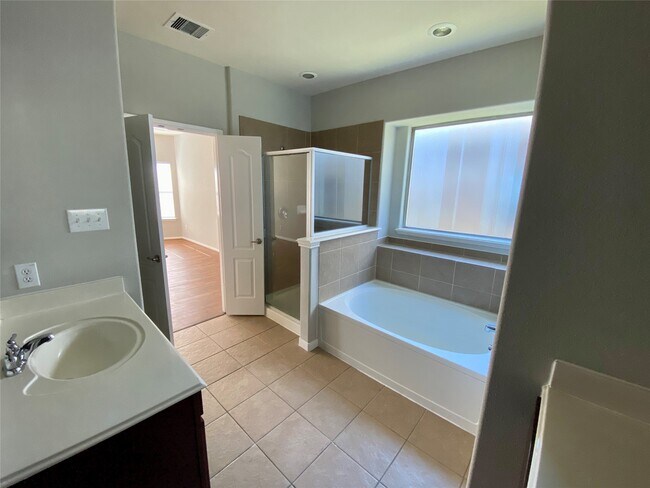 Building Photo - 19907 Kiawah Dr