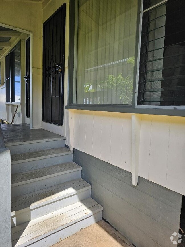 Building Photo - 3 bedroom Unit in Hilo Town