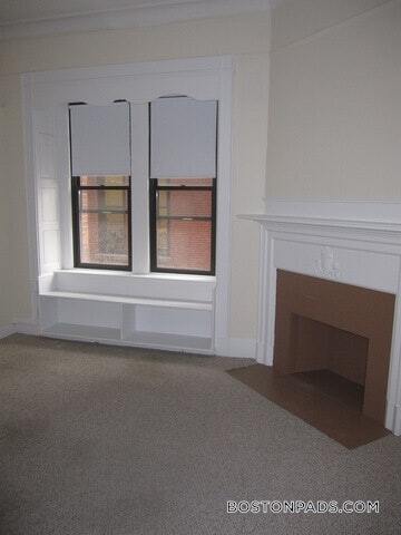 Building Photo - 62 Boylston St