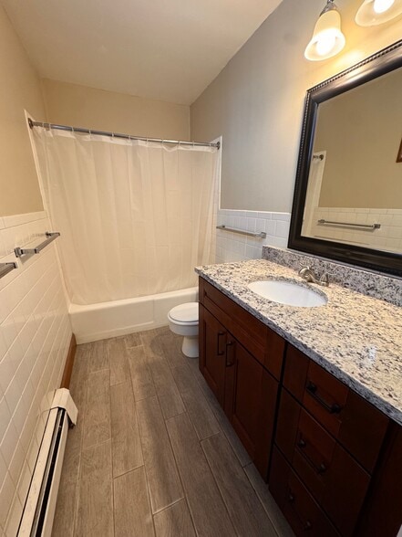 Building Photo - 830 S 10th St