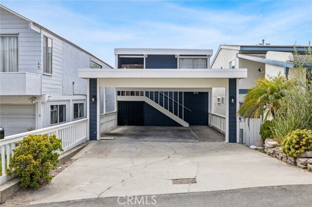 Building Photo - 989 La Mirada St