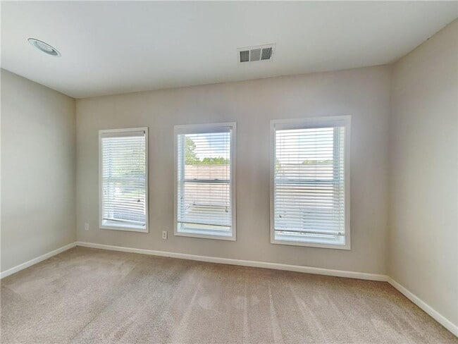 Building Photo - 895 Proctor Ranch Dr