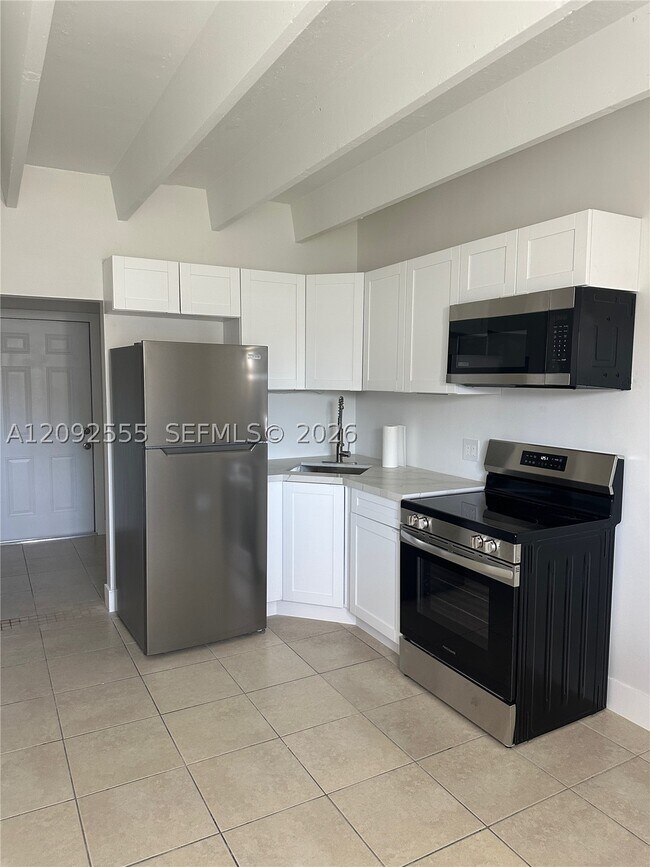 Building Photo - 26700 SW 138th Ave