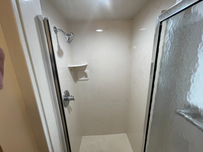 Building Photo - 4 Bd 3 Bath Home in Lehi