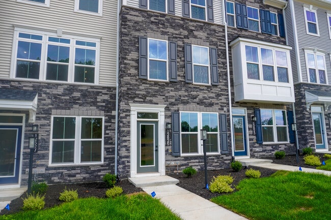 Building Photo - 12809 Red Clover Wy