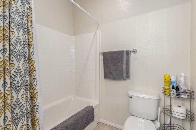 Building Photo - 4573 Milvio Ave