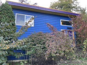 Building Photo - 2 bedroom in Seattle WA 98125