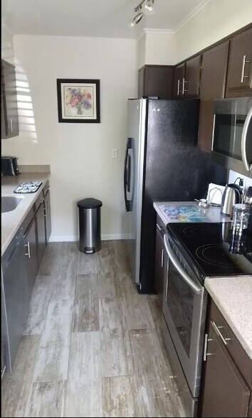 Kitchen - 2164 Westfall Rd