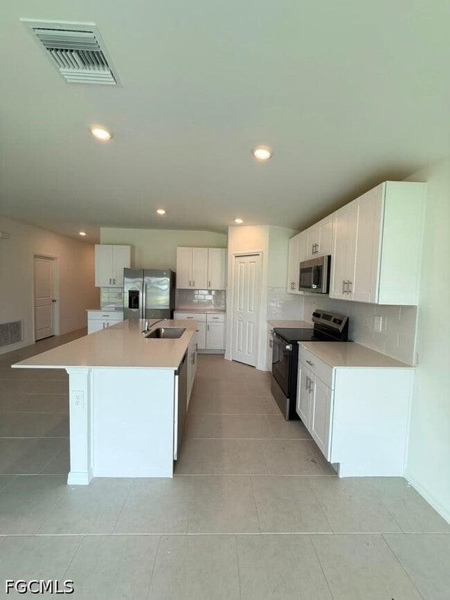 Building Photo - 17328 Cantu Ct