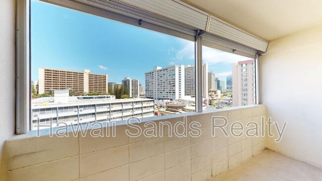Building Photo - 910 Ahana St
