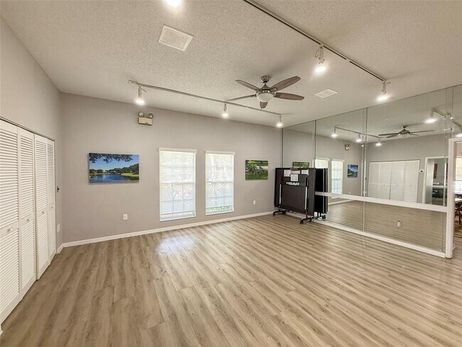Building Photo - 5708 Garden Lakes Fern