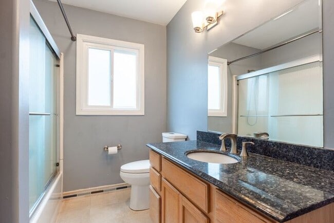 Building Photo - Pacific Grove Coastal Cottage – 2 Bedroom