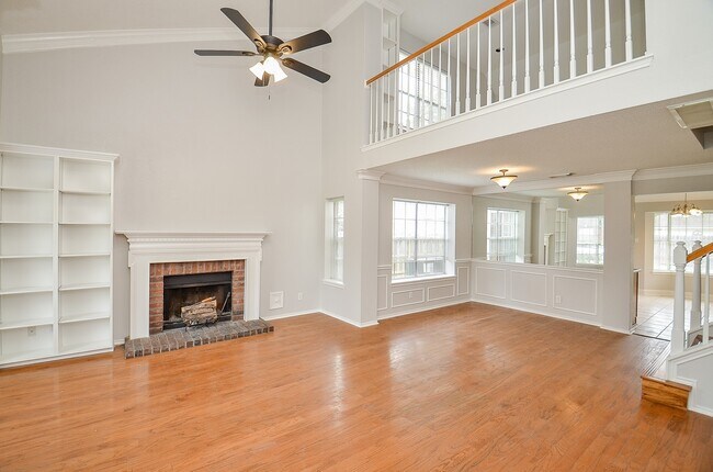 Building Photo - 1206 Green Knoll Dr