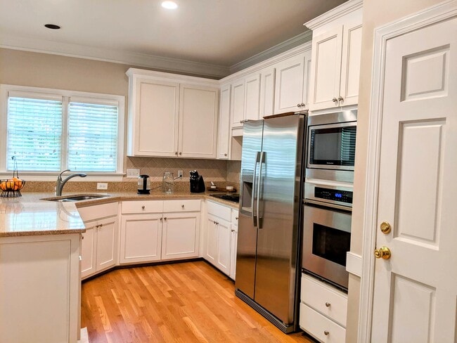 Building Photo - 102 Blackford Ct