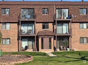 Building Photo - 501 McHenry Rd