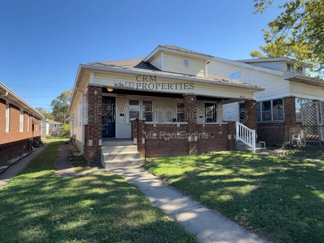 Building Photo - 933 N Linwood Ave