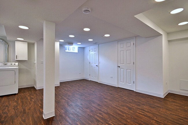 Building Photo - 2147 N 78th Ave