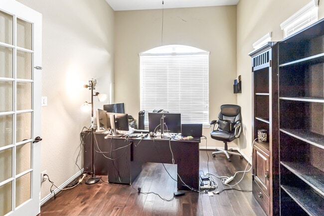 Building Photo - 20115 Neals Rose Ln