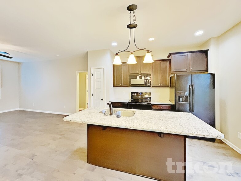 Building Photo - 77 Dropseed Ln