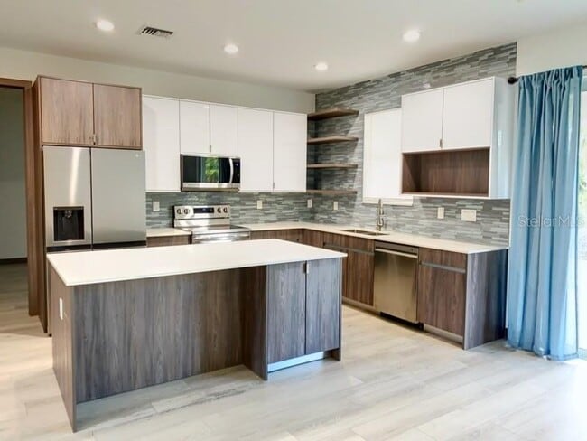 Building Photo - 2939 Billberry St