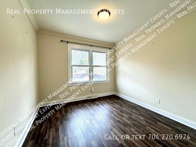 Building Photo - Stunning 4BR/3BA Home in Charlotte!
