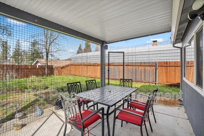 Building Photo - 6449 Feliciter Way