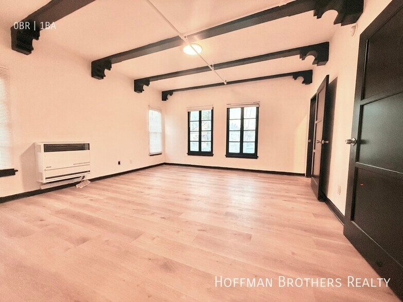 Building Photo - 4151 3rd Ave