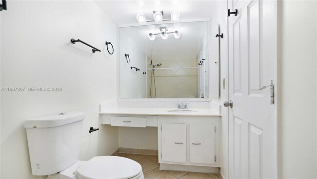 Building Photo - 6770 Indian Creek Dr