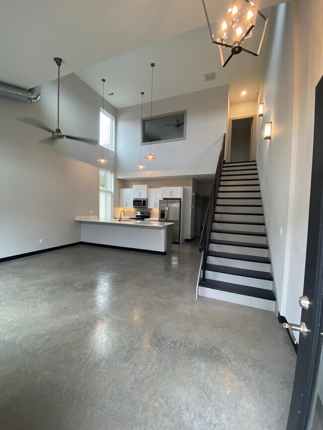 Building Photo - 3810 Jett Ln