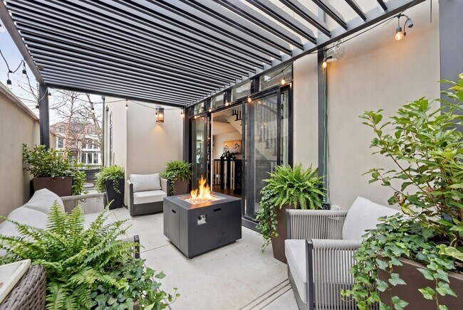 Building Photo - Luxury 4BD, 6BA Cherry Creek Home with 4 Outdoor Spaces