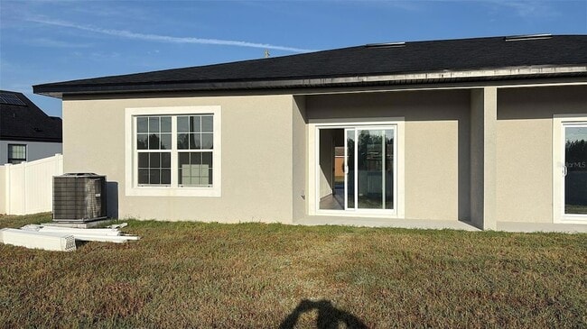 Building Photo - 873 Colville Dr