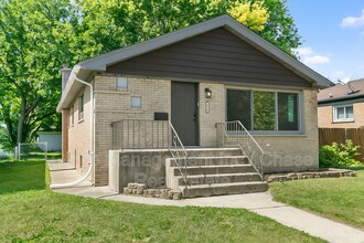 Building Photo - 14214 Minerva Ave