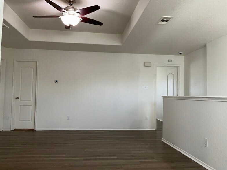 Building Photo - 1143 Desert Willow Ln