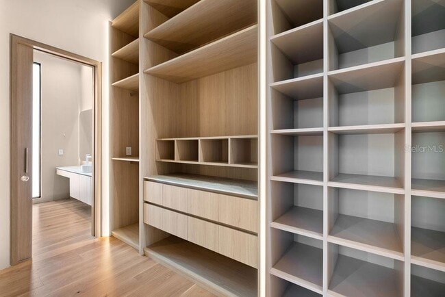 Building Photo - 1742 Temple Dr