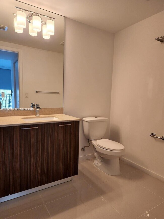 Building Photo - 5300 Paseo Blvd