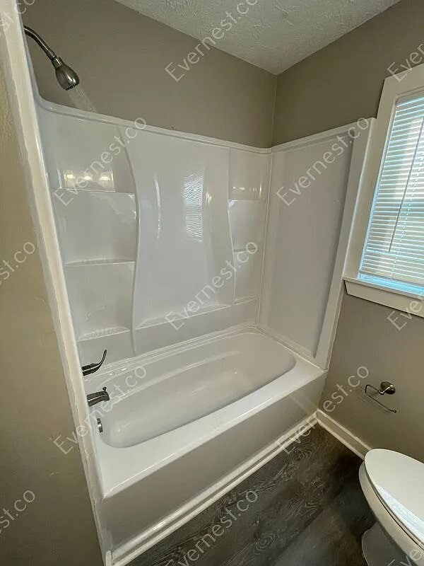 Building Photo - 314 Josanna St