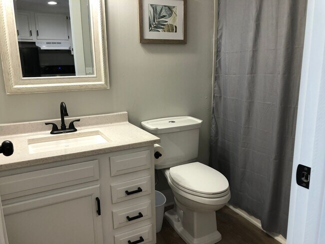 Building Photo - 4752 Seahawk Ct