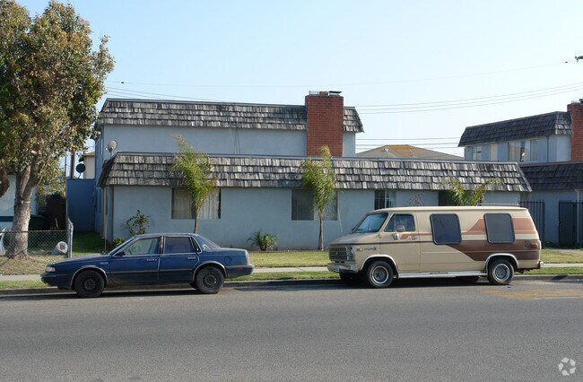 Primary Photo - 500 E Dollie St