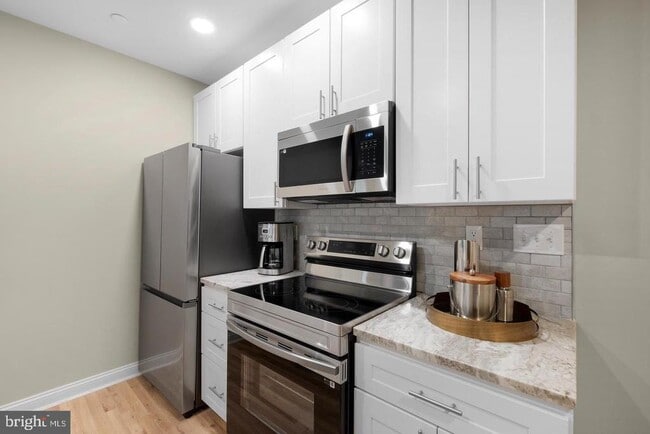 Building Photo - 1422 Chestnut St