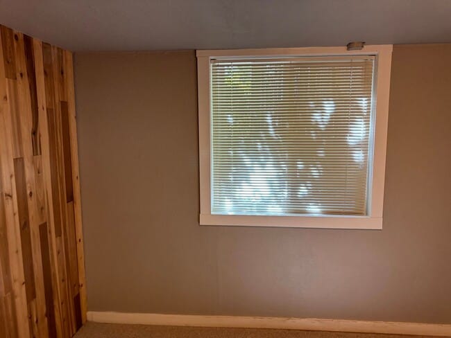 Building Photo - 4 Bedroom House Near Downtown Eugene