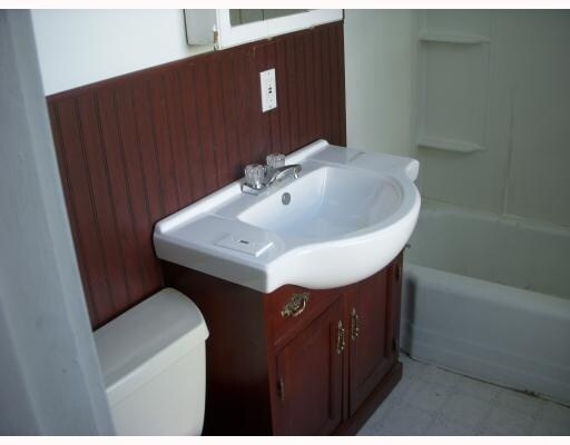 Bathroom Photo - 103 Genesee St