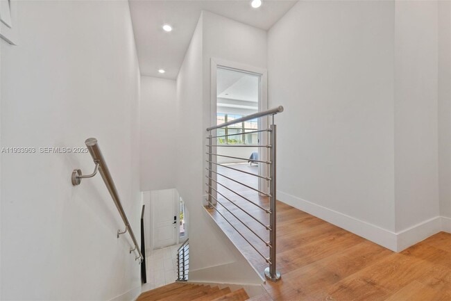 Building Photo - 5180 Eucalyptus Dr