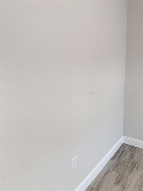 Building Photo - 717 Robin Ct