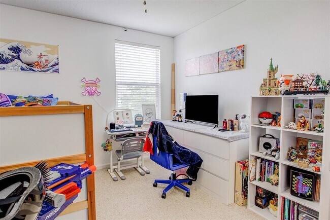 Building Photo - 2344 Golden Lake Loop