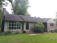Building Photo - 1229 Ellis Hollow Rd
