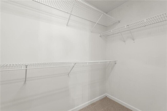 Building Photo - 16 Valleyside Dr