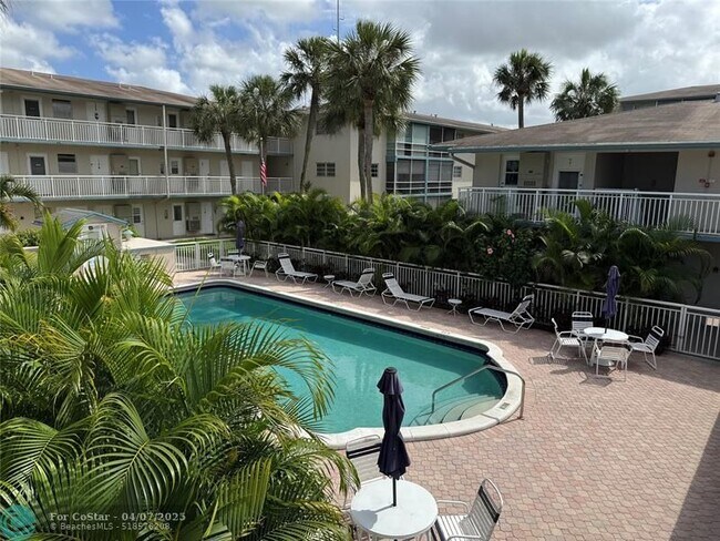 Building Photo - 5800 Margate Blvd